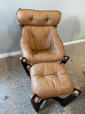 Luna leather sling chair