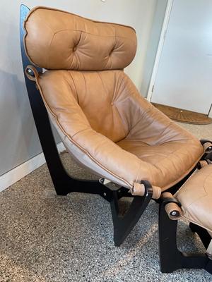 Luna leather sling chair