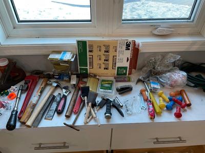 Tools & hardware