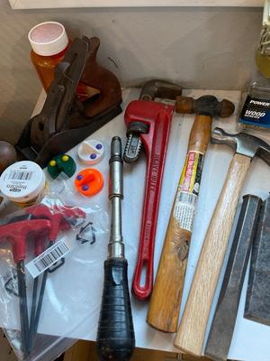 Tools & hardware