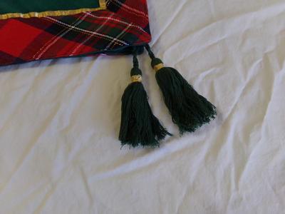 Holiday table runner