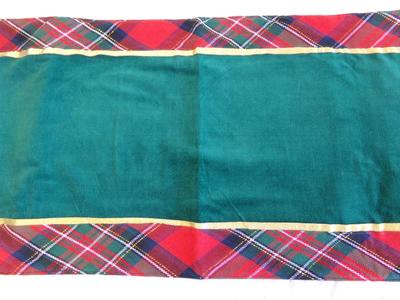 Holiday table runner