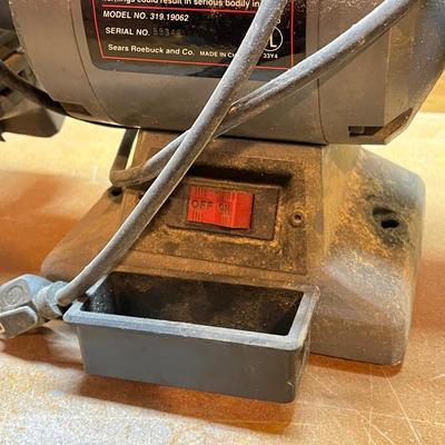 LOT 92B: Craftsman Power Bench Tools - Grinder and Sander