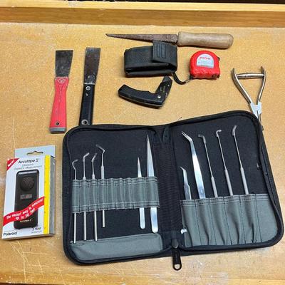 LOT 97B: Big Lot of Hand Tools