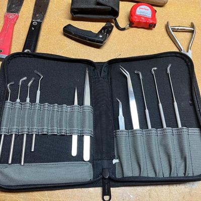 LOT 97B: Big Lot of Hand Tools