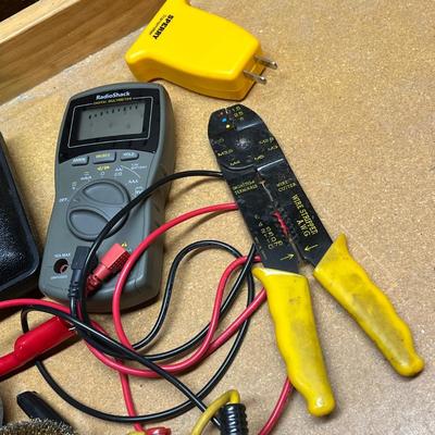 LOT 98B: Hand Tools, Accessories, Electrical Testers