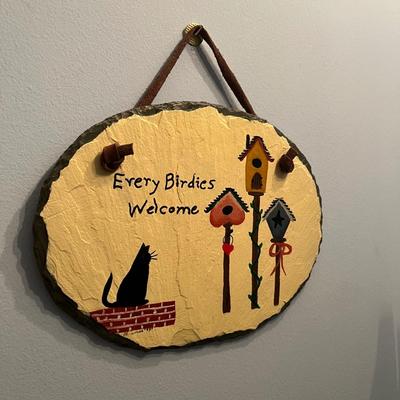 LOT 103B: Bathroom Decor and More