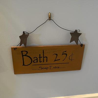 LOT 103B: Bathroom Decor and More