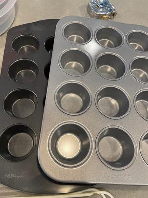 Variety of kitchen items