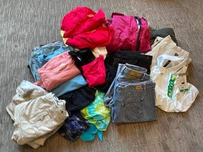 XL clothing