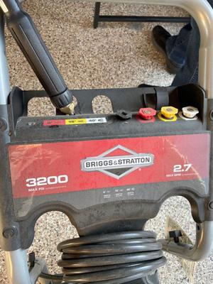 Briggs & Stratton 3200 pressure washer