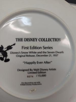 Disney's Snow White & The Seven Dwarfs Plates