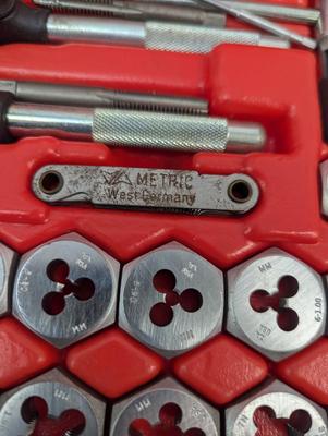 Tap & Die Set