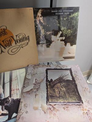 Vintage Records Paul Simon Neil Diamond Tom Jones & Other Artist Lot 1