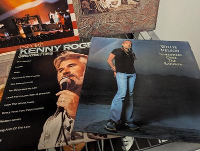 Vintage Records Willie Nelson John Prine Kenny Rogers Bonnie Raitt & Various Artist Lot 2