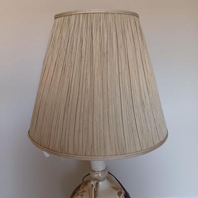 LOT 513: MCM Royal Worcester-Style Table Lamp