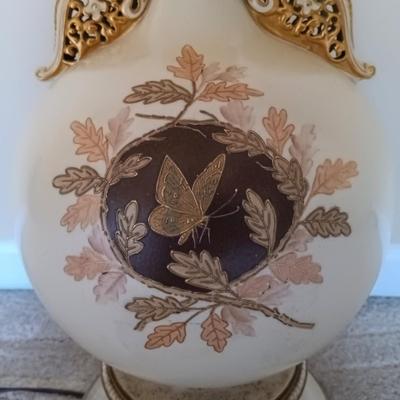 LOT 513: MCM Royal Worcester-Style Table Lamp