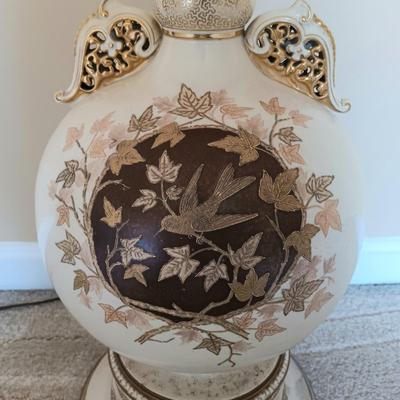 LOT 513: MCM Royal Worcester-Style Table Lamp