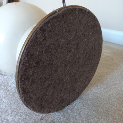 LOT 513: MCM Royal Worcester-Style Table Lamp