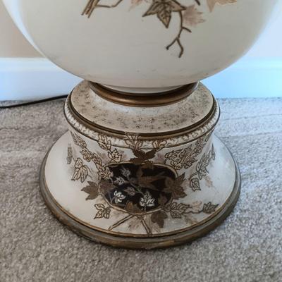 LOT 513: MCM Royal Worcester-Style Table Lamp