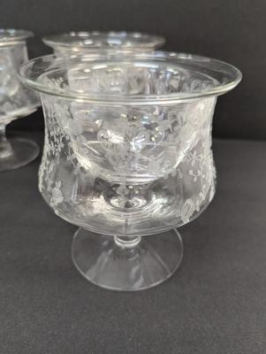 Etched Cambridge Diane Seafood Cocktail Glasses With Liners
