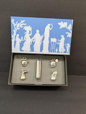 Wedgwood Set Of 4 Silver Plated Apples & Pears Choice 1