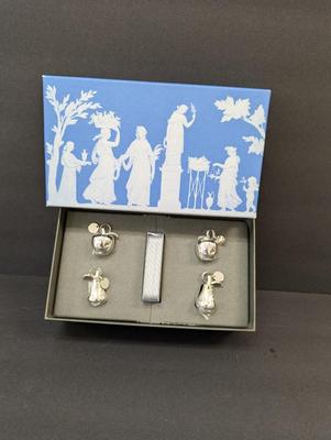 Wedgwood Set Of 4 Silver Plated Apples & Pears Choice 2