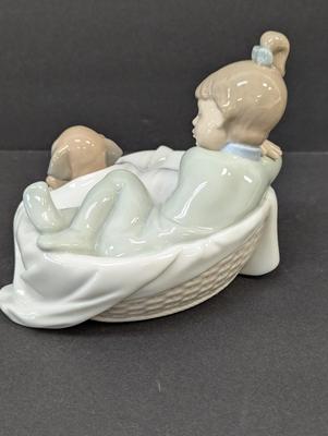 Lladro Nao A Basket For Two Figurine With Box