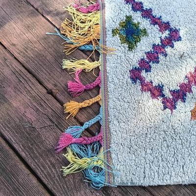 LOT 1A: Nourison Mecca Collection Area Rug 5ft x 7ft