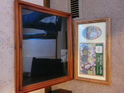 2 new picture frames