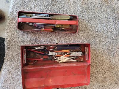 Toolbox with handtools
