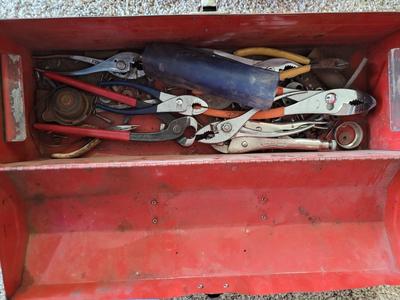 Toolbox with handtools