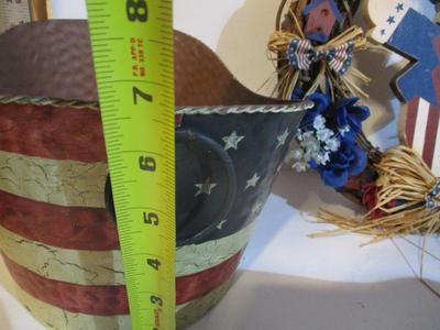 New Patriotic Decorative Wall Decor & Metal Bins