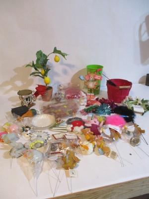 Assortment Of Crafting Decorations #202
