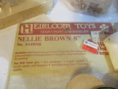 New Heirloom Toys Doll Pins & Stands Country Washboards Wooden Cutouts