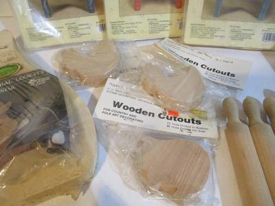 New Heirloom Toys Doll Pins & Stands Country Washboards Wooden Cutouts