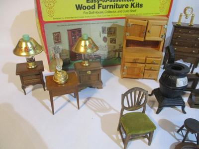 New Vintage Doll House Furniture & Kit #220
