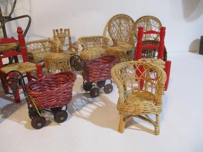 New Vintage Doll House Furniture #221