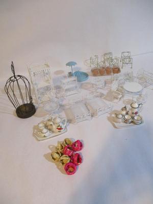 New Vintage Doll House Furniture #223