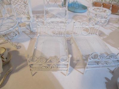 New Vintage Doll House Furniture #223