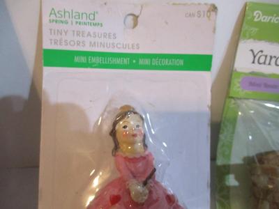 New In The Package Ashland Tiny Treasures Mini Embellishments #225