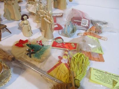 New Handmade Corn Husk Doll Figurines & Crafts #235