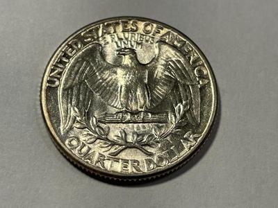 1939-P AU 58 CONDITION WASHINGTON SILVER QUARTER AS PICTURED. FREE DOMESTIC SHIPPING.