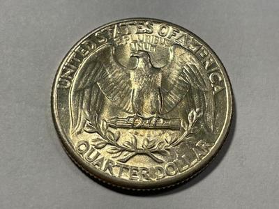 1935-P AU 58 CONDITION WASHINGTON SILVER QUARTER AS PICTURED. FREE DOMESTIC SHIPPING.