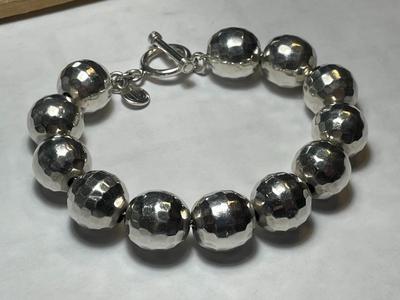 VINTAGE DESIGNER "B" MEXICO PREOWNED HEAVY 48.7 GRAMS STERLING SILVER 8.50" BALL BRACELET IN VERY GOOD PREOWNED CONDITION.