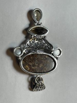 Vintage Sterling Silver .925 Bezel Set Pendant Preowned from an Estate as Pic'd.