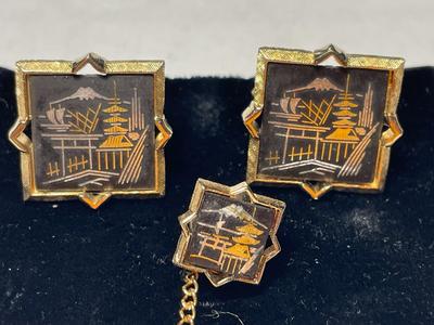 Vintage Mid-Century Modern 1960's Amita Japan Damascene Etched Cufflinks & Tie Tack in Very Good Preowned Condition as Pic'd.