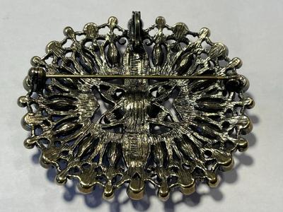 Kathy Levine LaVintage Multi Crystal Brooch/Pin Necklace Pendant Enhancer New Never Worn Condition.