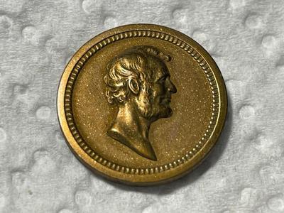 Antique Original Lincoln & Grant US Mint Medal Bronze Size of a Dime in Good Preowned Condition.
