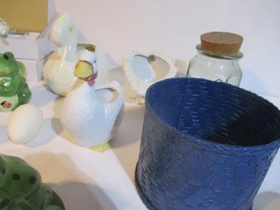 New Goose Eggs & Planters Frog Decor & Swan Decor